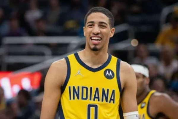 哈利伯顿领衔，步行者剑指东部巅峰！