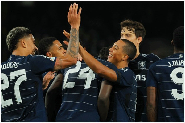 阿斯顿维拉欧冠首秀3-0完胜年轻人队