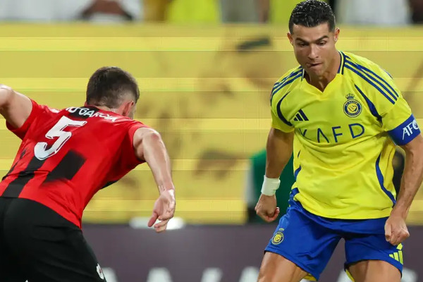 C罗马内联手发威，阿尔纳斯尔亚冠开门红！