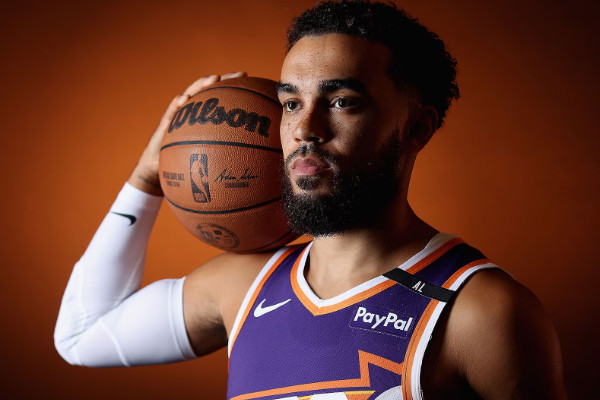 泰厄斯·琼斯：太阳队控卫新希望？