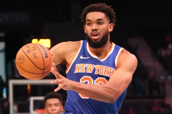 唐斯尼克斯首秀，三分虽欠佳仍助队取胜！