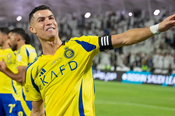 C罗点球绝杀阿尔沙巴布!助球队2-1险胜!