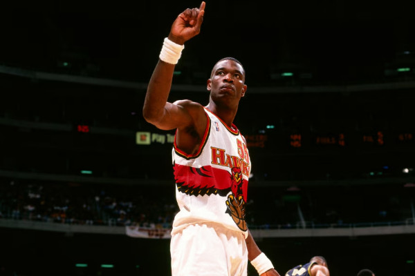 回顾亚特兰大老鹰队那些退役球衣的传奇历史！