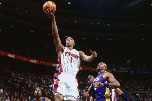 回顾活塞队退役球衣号码背后的传奇故事！