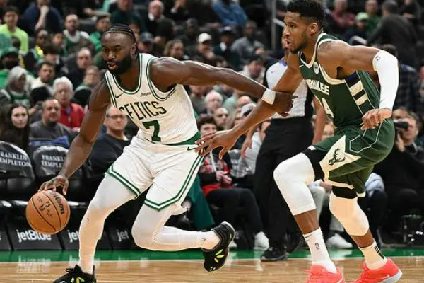 凯尔特人火力全开 119-108 雄鹿队，豪取四连胜！