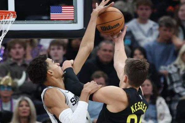 马刺队维克托·温巴尼亚马再创“5x5”传奇！